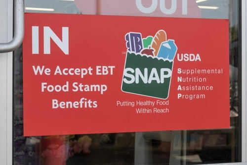 Sign stating acceptance of EBT food stamp benefits